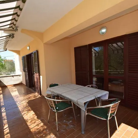 Ivan Apartment *