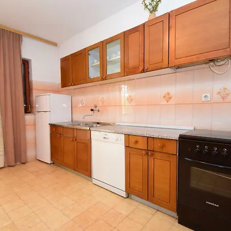 Apartment Ivan Starigrad Paklenica