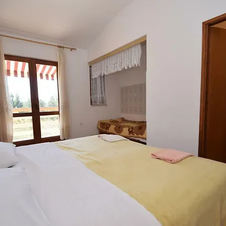Apartment Ivan Starigrad Paklenica